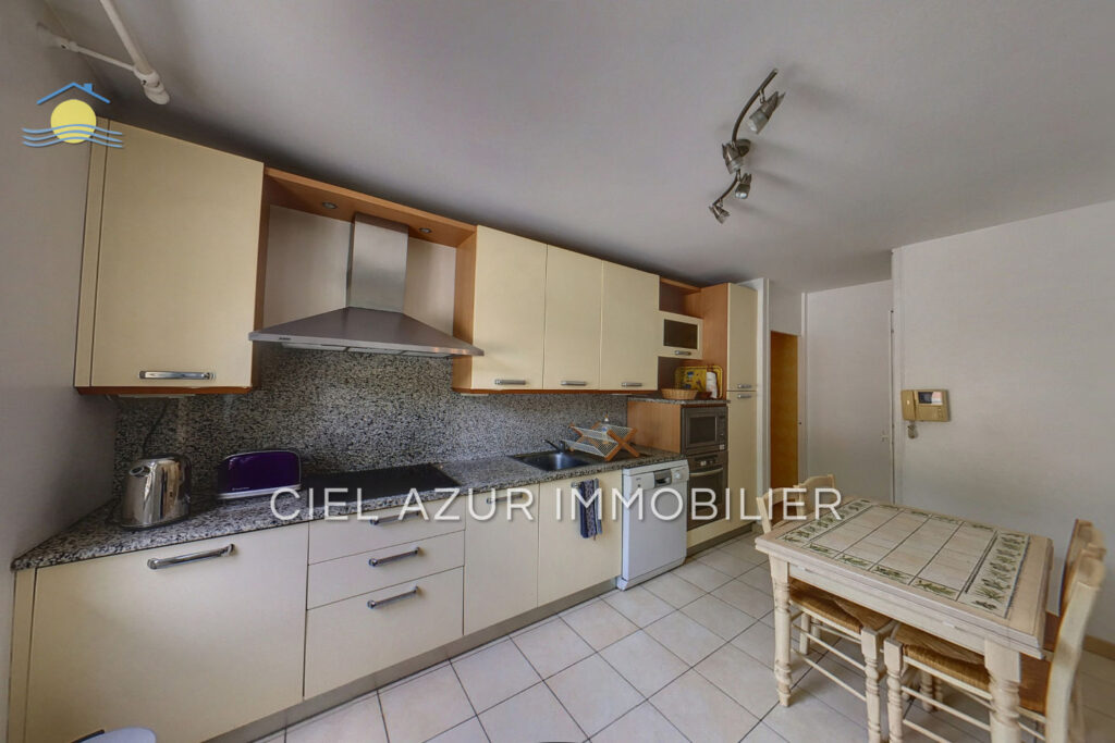 location saisonnière villa – NR pièces – 4 chambres – 140.00 m²