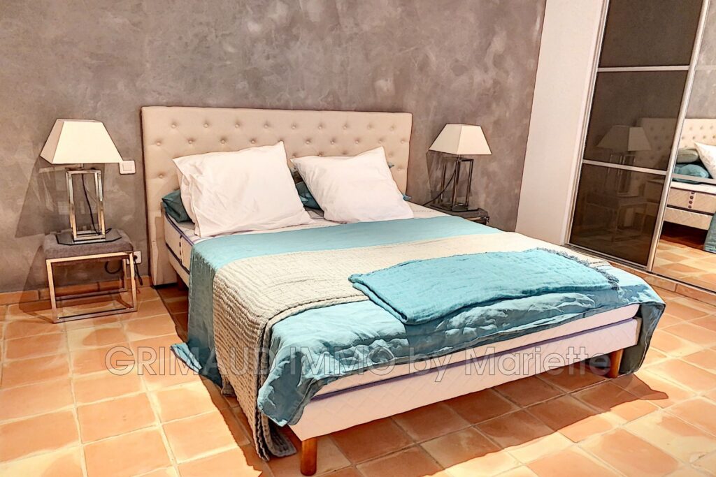 belle villa avec vue panoramique – 5 pièces – 4 chambres – 4  – 200.00 m²