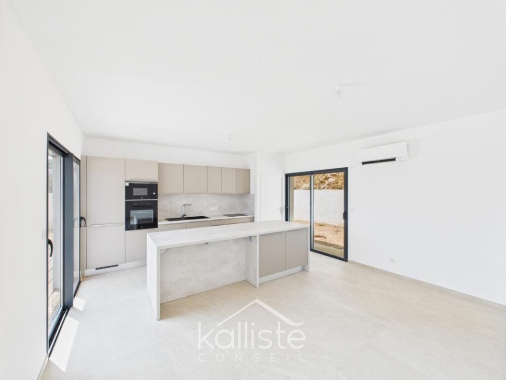 Villa 2024 de plain-pied – Tavaco (proche Ajaccio) – 4 pièces – 3 chambres – 132 m²