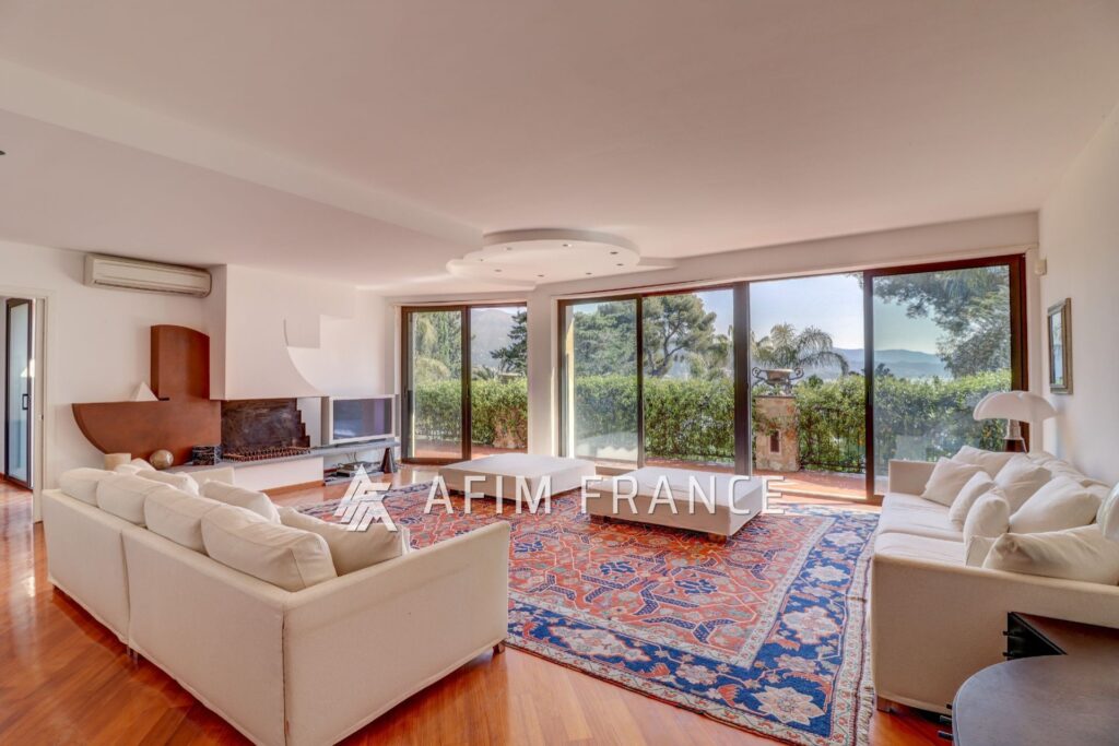 vente villa 7 Pièce(s) – 7 pièces – 6 chambres – 360.00 m²