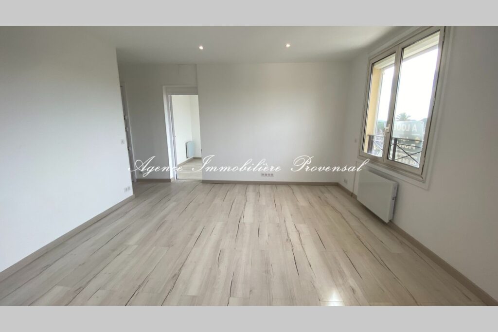 location appartement 3 Pièce(s) – 3 pièces – NR chambres – 58.00 m²