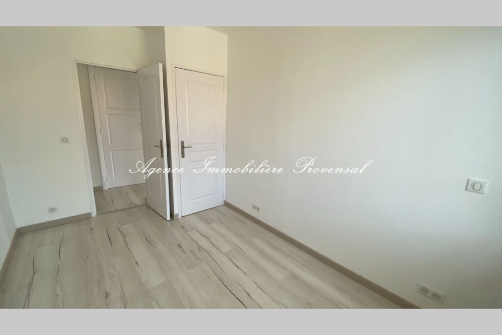 location appartement 3 Pièce(s) – 3 pièces – NR chambres – 58.00 m²