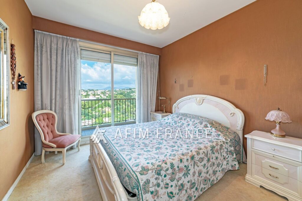 vente appartement 6 Pièce(s) – 6 pièces – 5 chambres – 205.00 m²