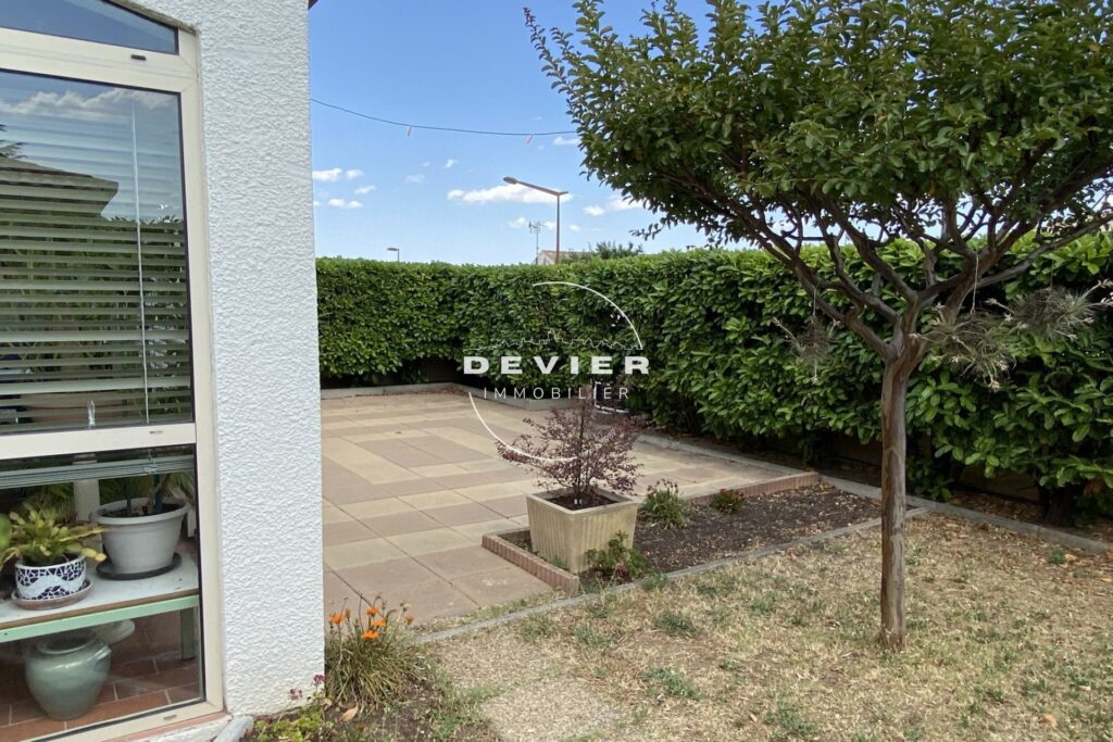 vente villa 4 Pièce(s) – 4 pièces – 3 chambres – 100.00 m²