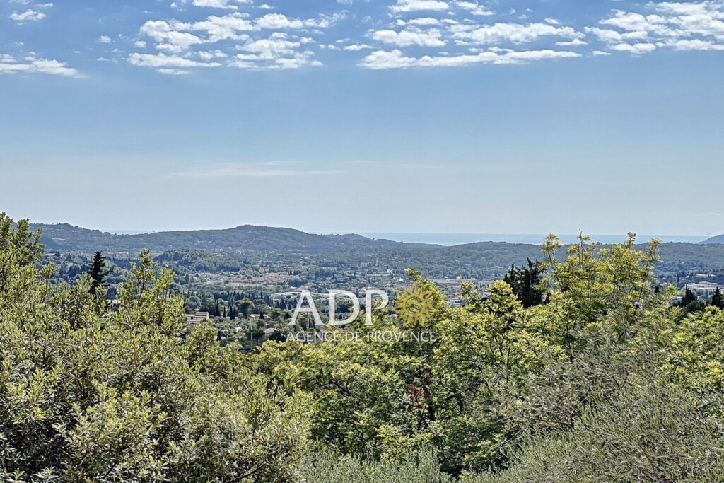 vente propriété 8 Pièce(s) – 8 pièces – 6 chambres – 300.00 m²