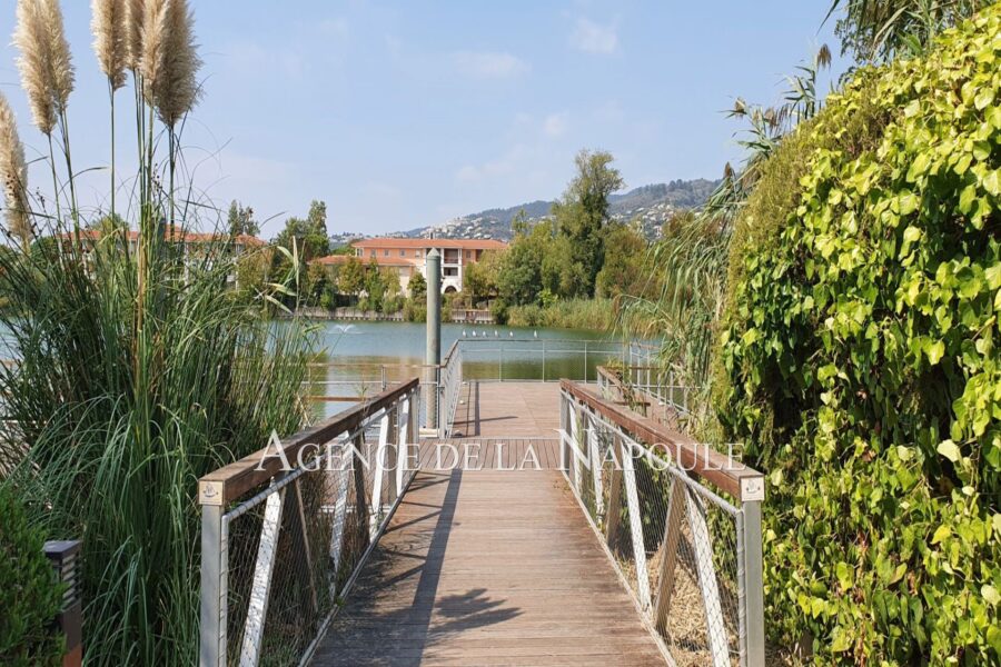 Appartement à vendre à Mandelieu-la-napoule