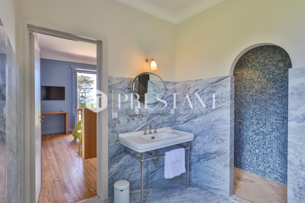 Maison – 10 pièces – 7 chambres – 14 voyageurs – 600 m²