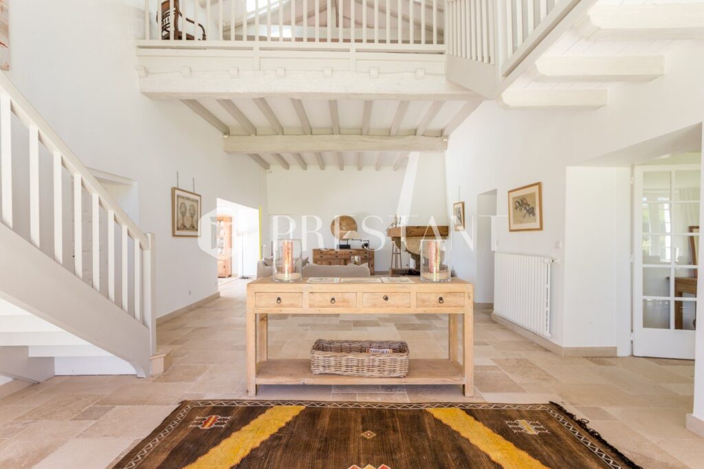 Maison – 9 pièces – 7 chambres – 14 voyageurs – 410 m²