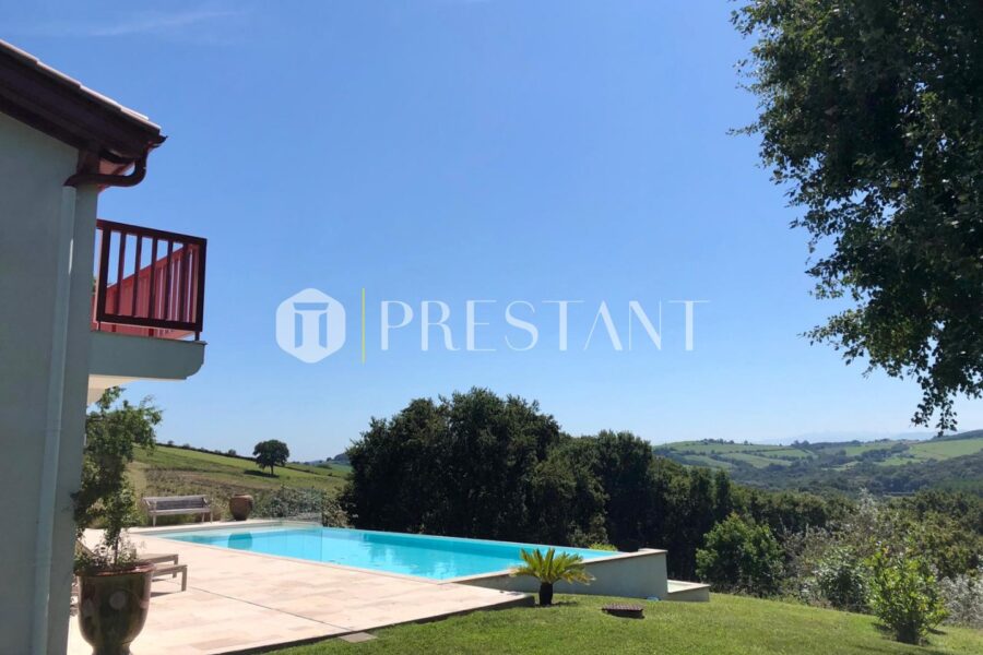 Maison en location vacances à Briscous