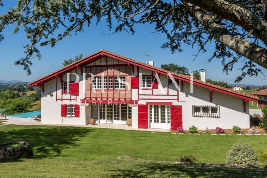 Maison en location vacances à Briscous — Vue nature — photo 9