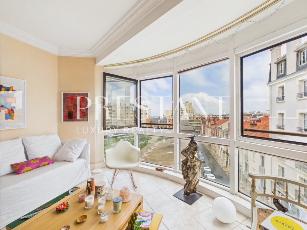 Appartement – 3 pièces – 2 chambres – 6  – 104 m²