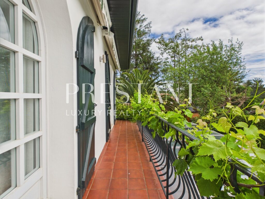 Maison – 6 pièces – 5 chambres – 10 voyageurs – 220 m²