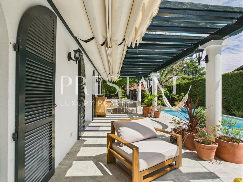 Maison – 6 pièces – 5 chambres – 10 voyageurs – 220 m²