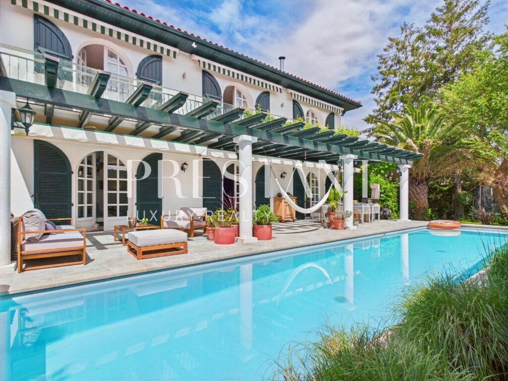 Maison – 6 pièces – 5 chambres – 10 voyageurs – 220 m²