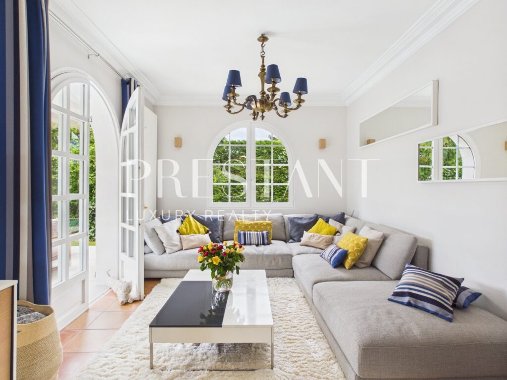 Maison – 6 pièces – 5 chambres – 10 voyageurs – 220 m²