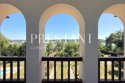 Maison – 15 pièces – 8 chambres – 470 m²