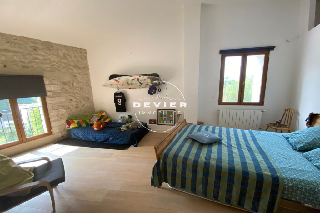 vente maison de caractère 7 Pièce(s) – 7 pièces – 5 chambres – 307.00 m²