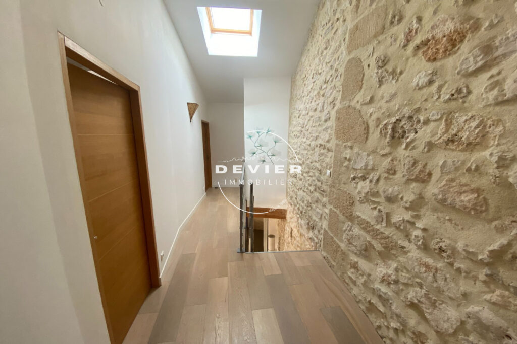 vente maison de caractère 7 Pièce(s) – 7 pièces – 5 chambres – 307.00 m²
