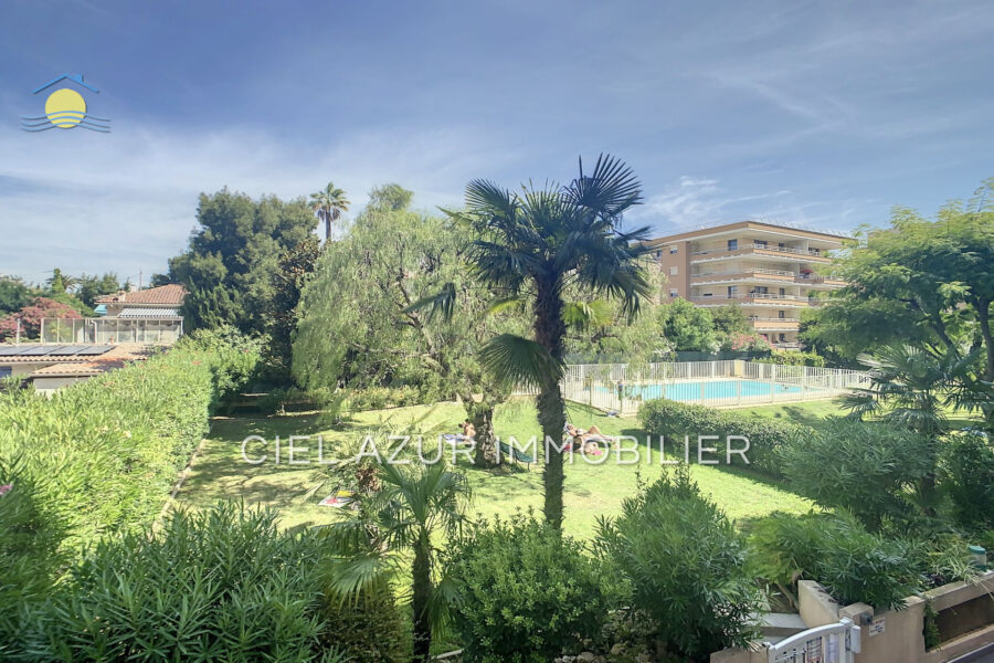Appartement à louer à Juan-les-Pins