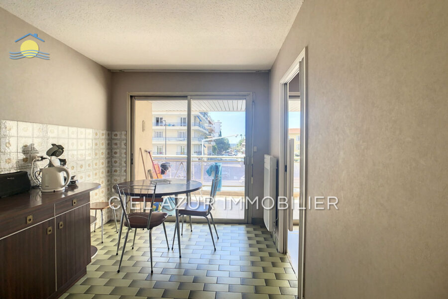Appartement à louer à Juan-les-Pins
