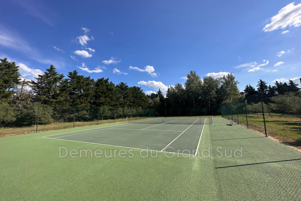 vente mas 9 Pièce(s) – 9 pièces – 6 chambres – 334.00 m²