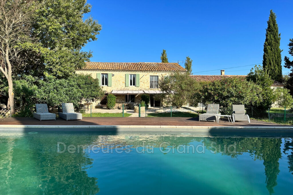 vente mas 9 Pièce(s) – 9 pièces – 6 chambres – 334.00 m²