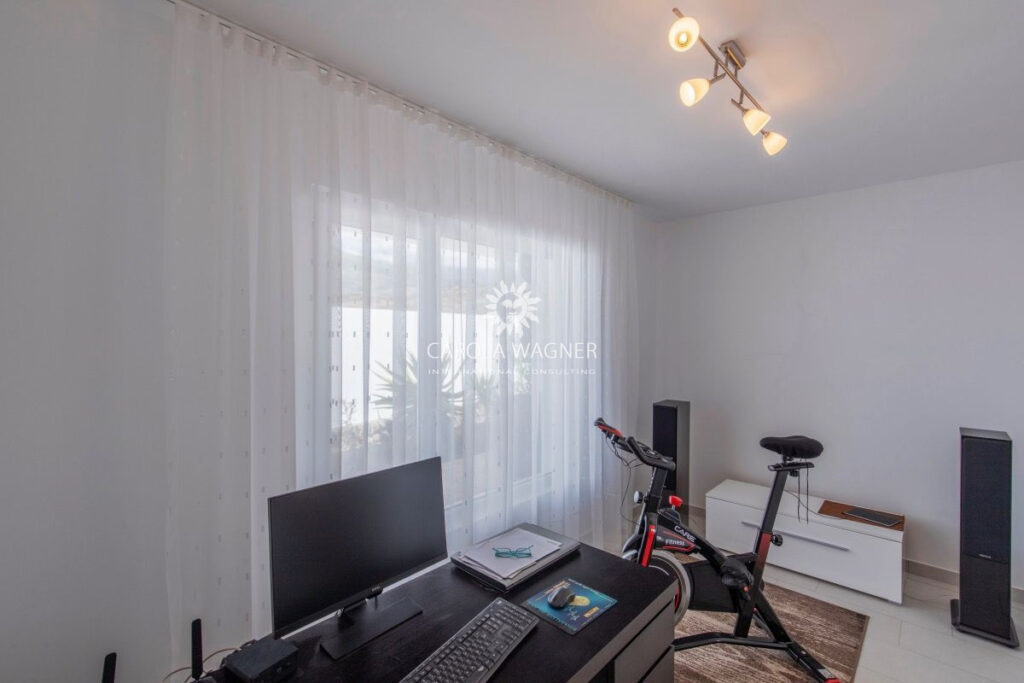 vente villa 5 Pièce(s) – 5 pièces – 3 chambres – 200.00 m²