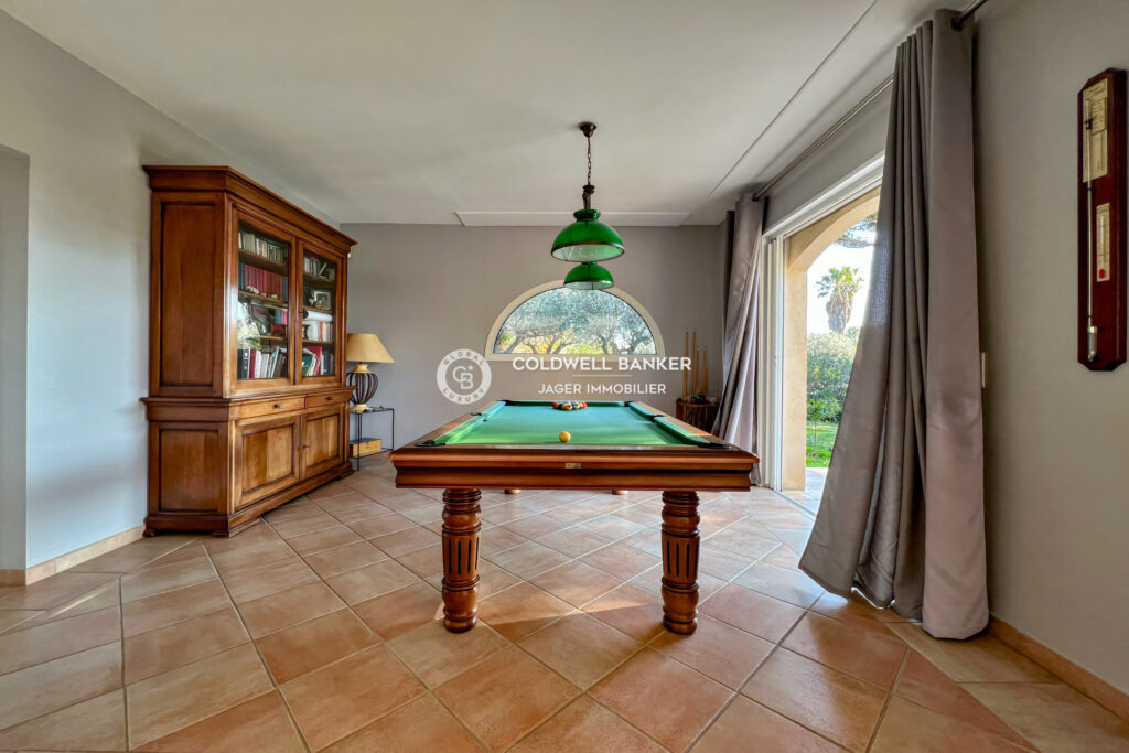 Élégante Villa 4 Chambres avec Piscine & Jacuzzi  Havre de Pa – 5 pièces – 4 chambres – 223.17 m²