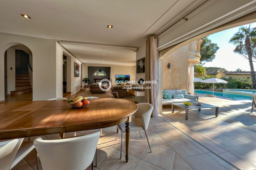 Élégante Villa 4 Chambres avec Piscine & Jacuzzi  Havre de Pa – 5 pièces – 4 chambres – 223.17 m²