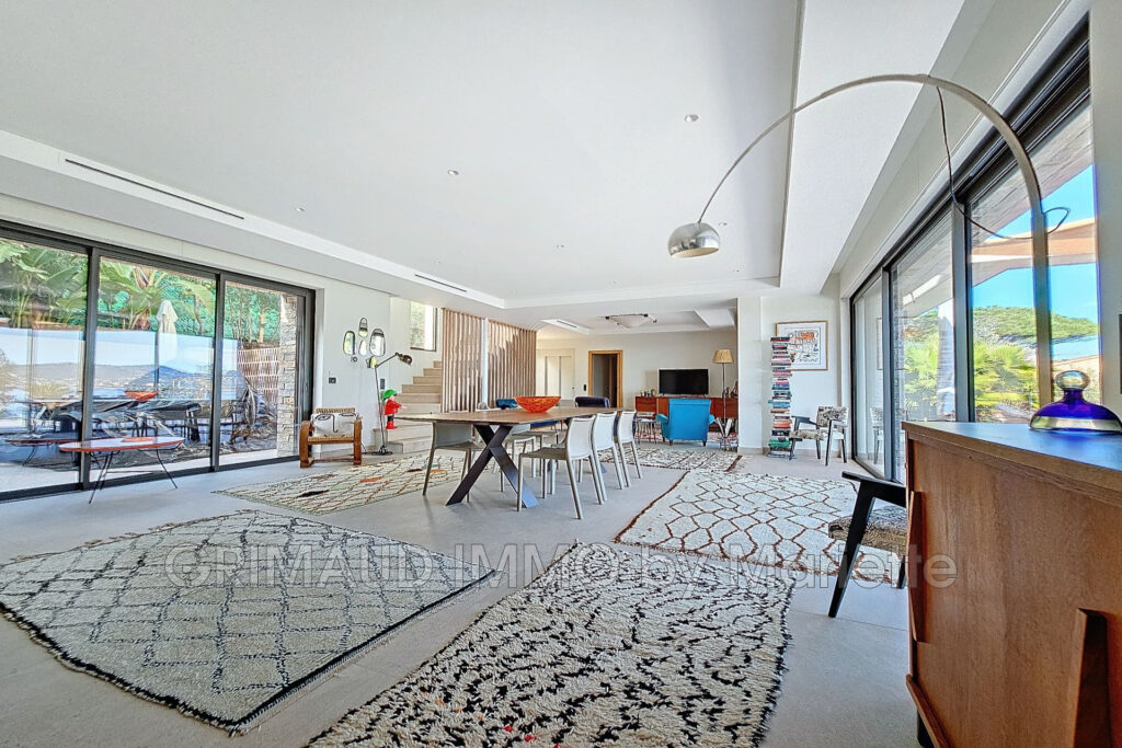 vente villa 7 Pièce(s) – 7 pièces – 5 chambres – 4  – 280.00 m²