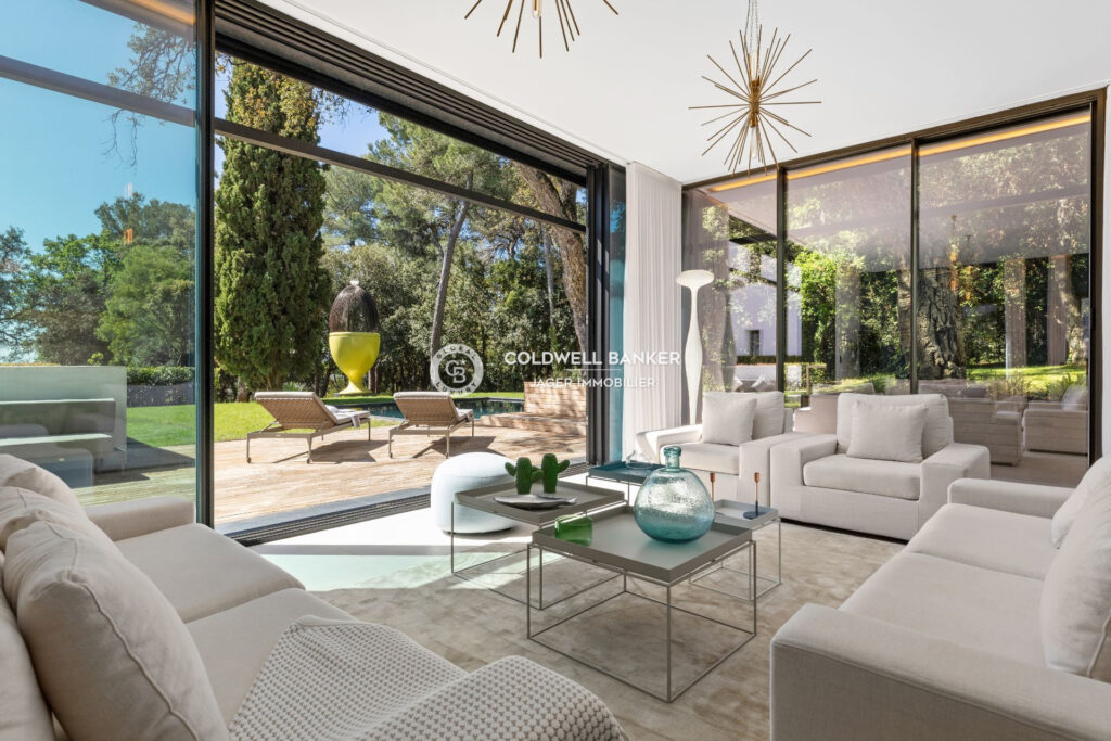 Propriété d’exception 980m2 – 3 piscines – Parc privé et vue m – 10 pièces – 9 chambres – 982.00 m²