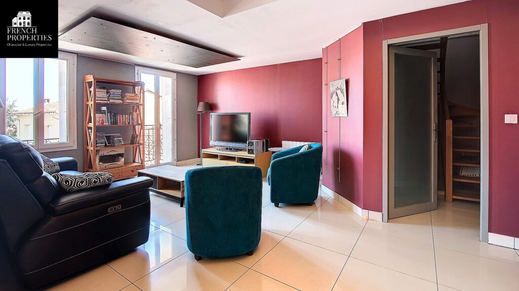 Maison de caractère – 7 pièces – 4 chambres – 209 m²