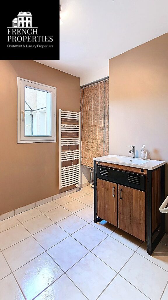 Maison de caractère – 7 pièces – 4 chambres – 209 m²