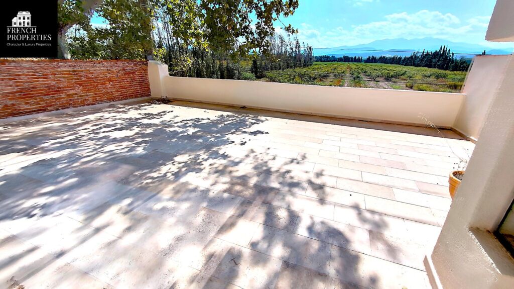 Mas – 8 pièces – 6 chambres – 193 m²