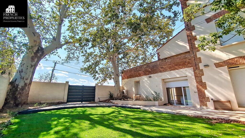 Mas – 8 pièces – 6 chambres – 193 m²