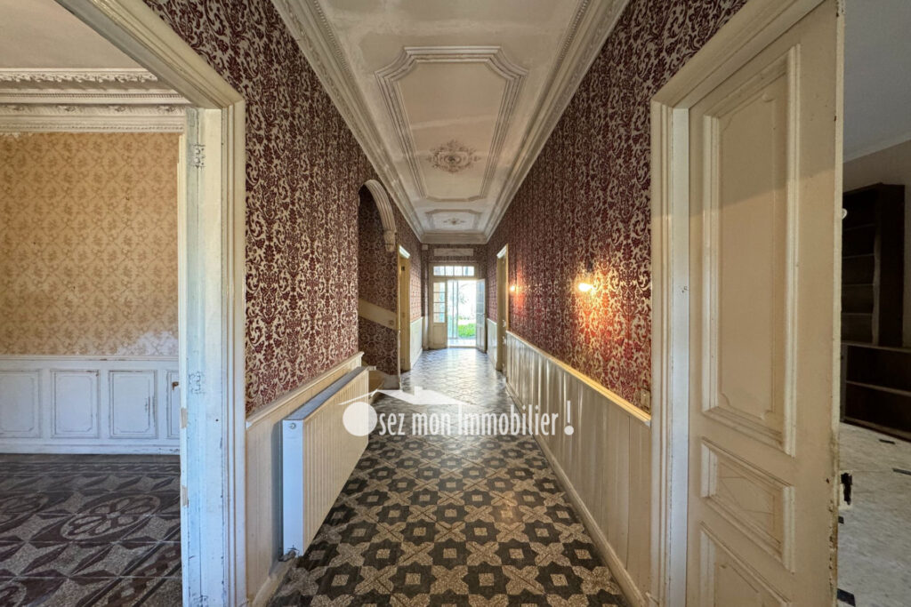 vente maison de maître 9 Pièce(s) – 9 pièces – 7 chambres – 4  – 250.00 m²