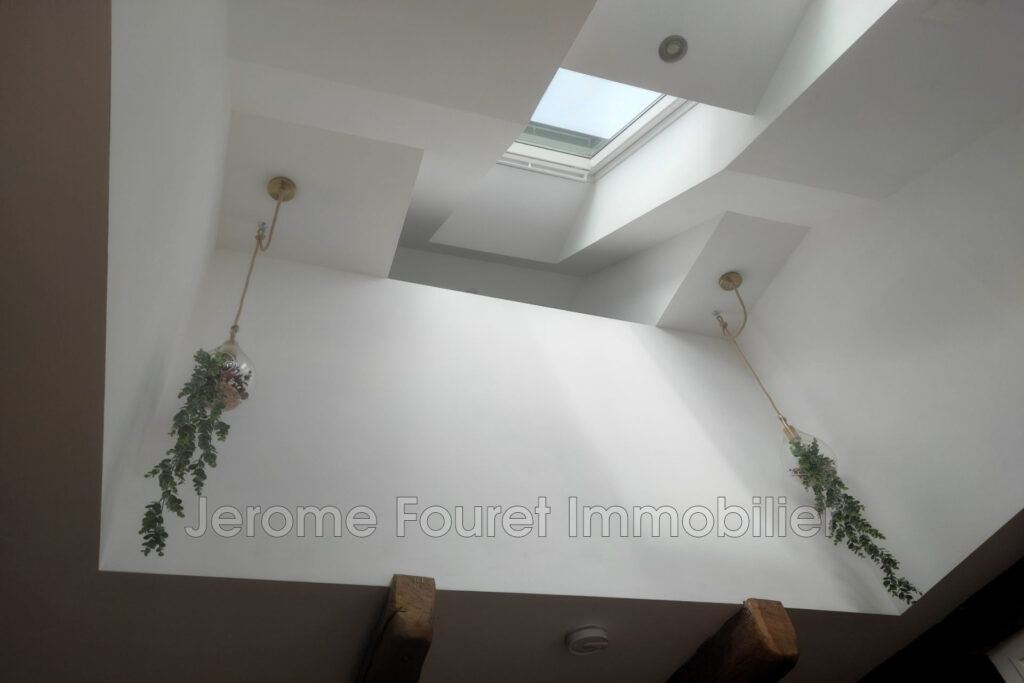 Vue exceptionnelle ! – 5 pièces – 2 chambres – 98.00 m²