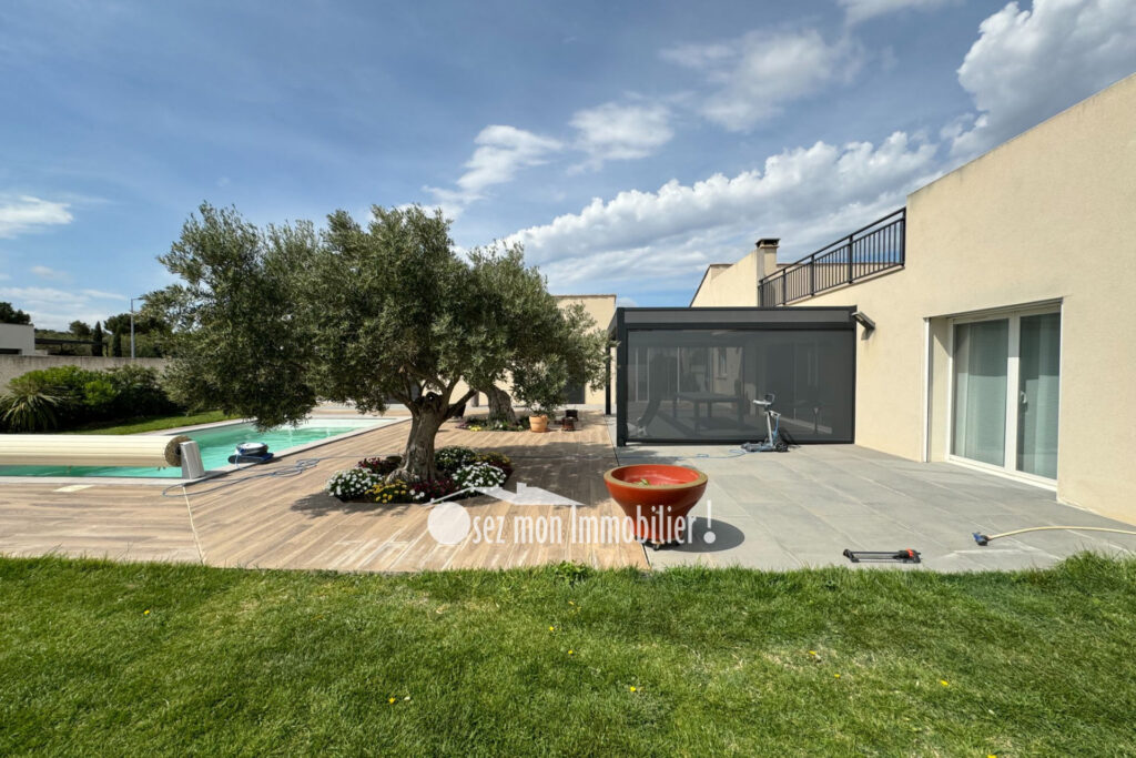 vente villa 6 Pièce(s) – 6 pièces – 3 chambres – 190.00 m²