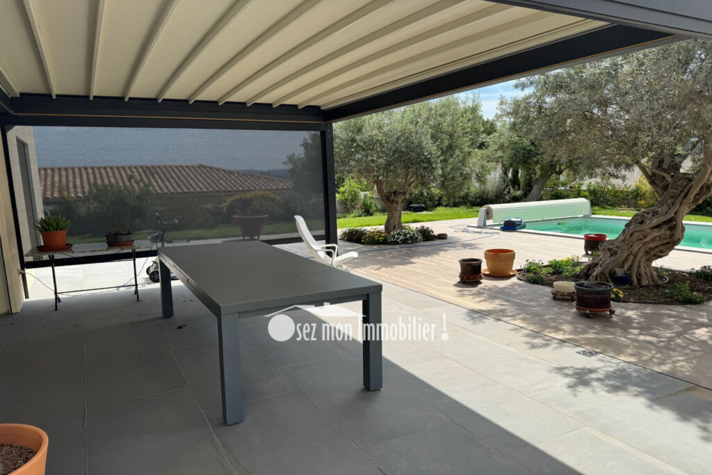 vente villa 6 Pièce(s) – 6 pièces – 3 chambres – 190.00 m²