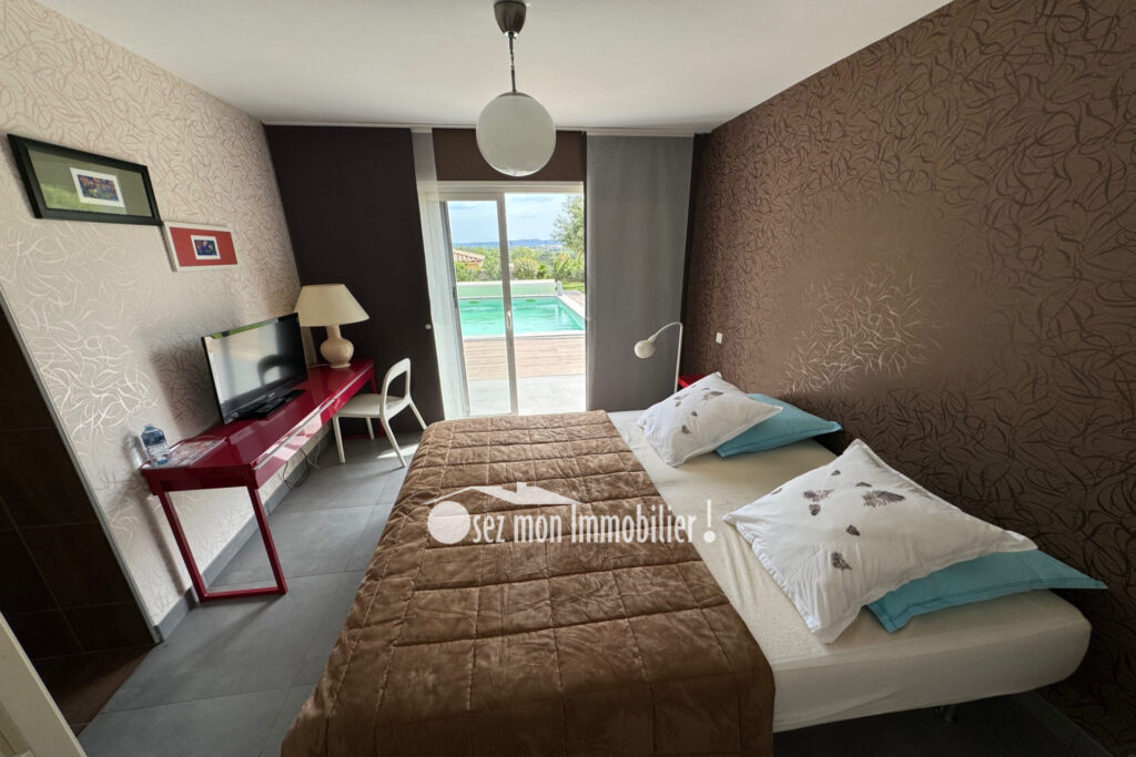 vente villa 6 Pièce(s) – 6 pièces – 3 chambres – 190.00 m²