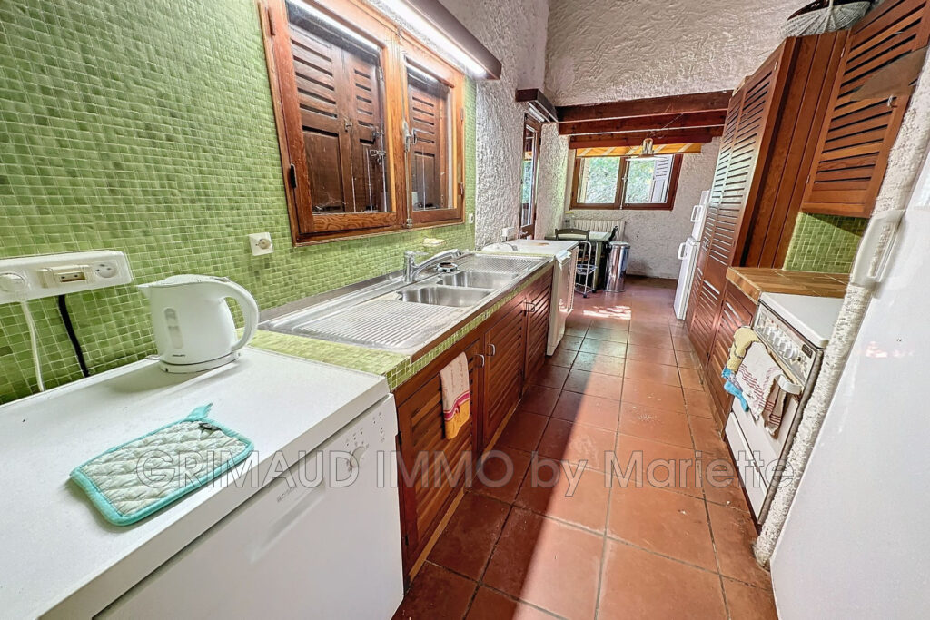 belle maison a saint clement, au calme avec grand terrain plat – 10 pièces – 7 chambres – 205.35 m²