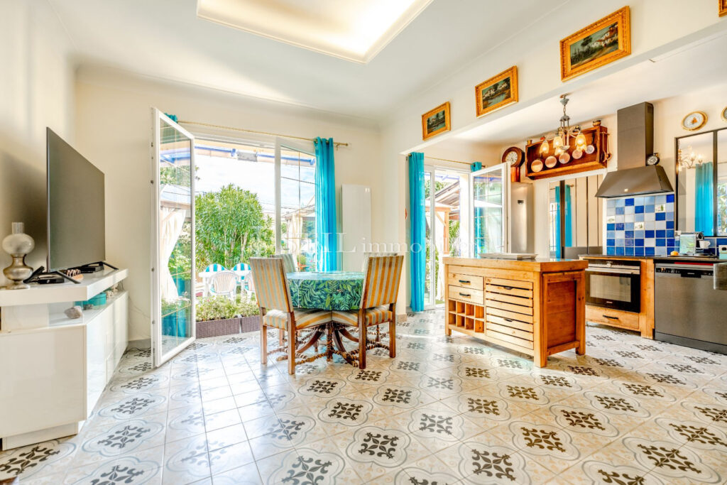 vente villa 6 Pièce(s) – 6 pièces – 4 chambres – 112.00 m²