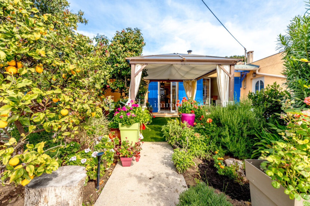 vente villa 6 Pièce(s) – 6 pièces – 4 chambres – 112.00 m²