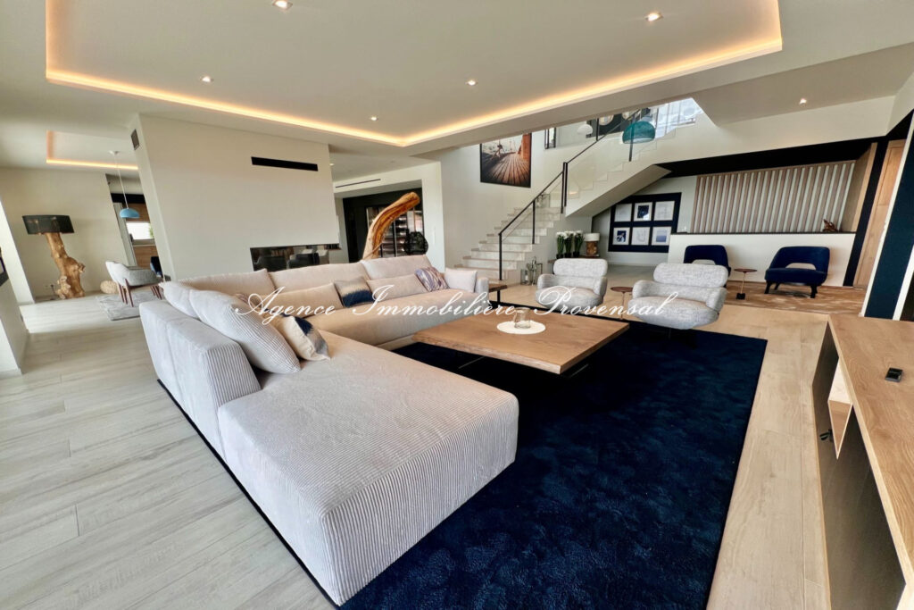 vente villa 5 Pièce(s) – 5 pièces – 4 chambres – 400.00 m²