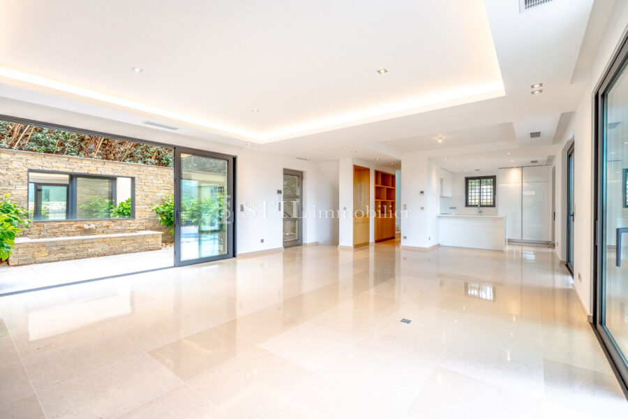 Maison à vendre à Sainte-maxime