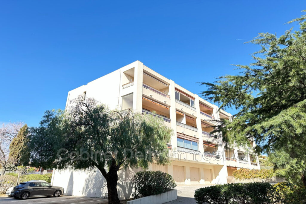 SANARY – Le Rouveau 583   – 3 pièces – 2 chambres – 55.00 m²