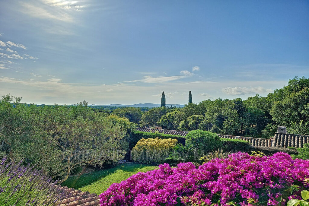 vente maison 6 Pièce(s) – 6 pièces – 5 chambres – 141.00 m²