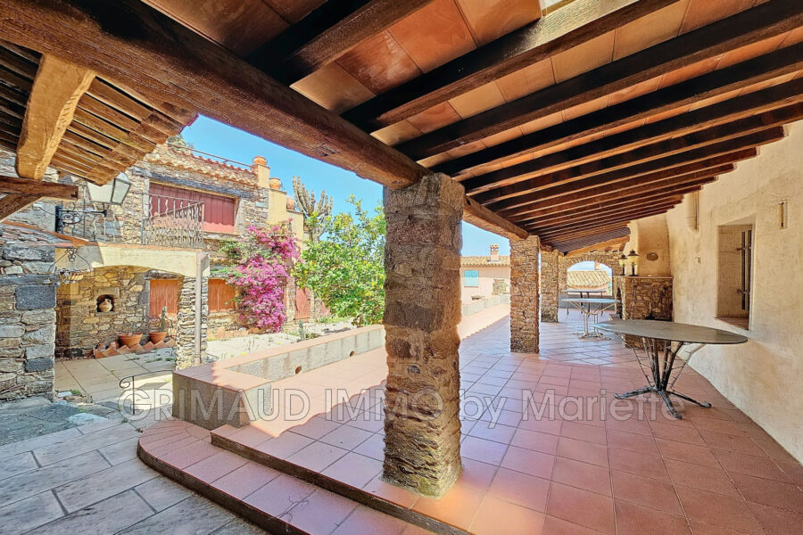 Maison à vendre à Grimaud