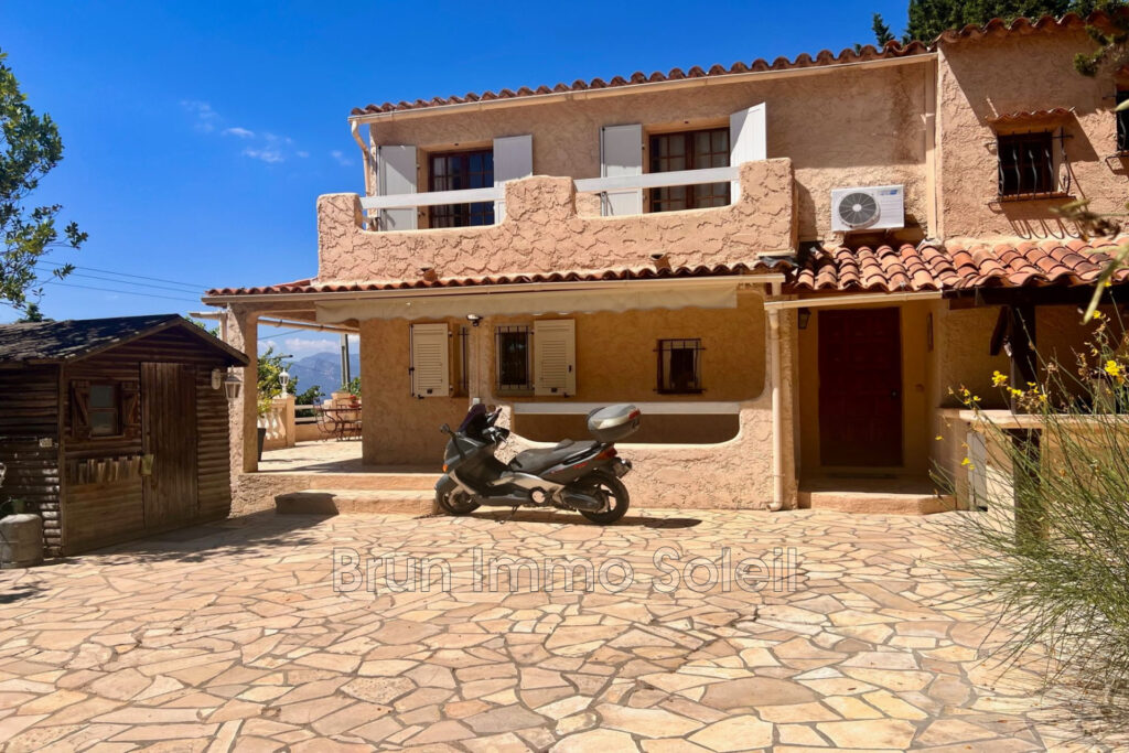 ASPREMONT 06 hauteur nice   agence BRUN IMMO SOLEIL  7 Boulev – 6 pièces – 4 chambres – 180.00 m²