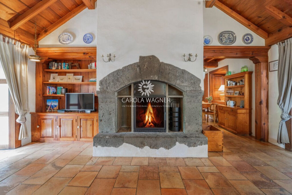 vente propriété 12 Pièce(s) – 12 pièces – 8 chambres – 550.00 m²